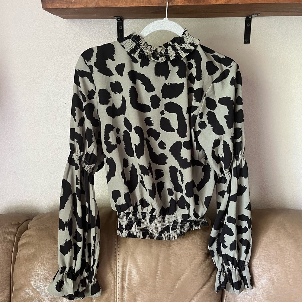 Glam Black Print Blouse size large
